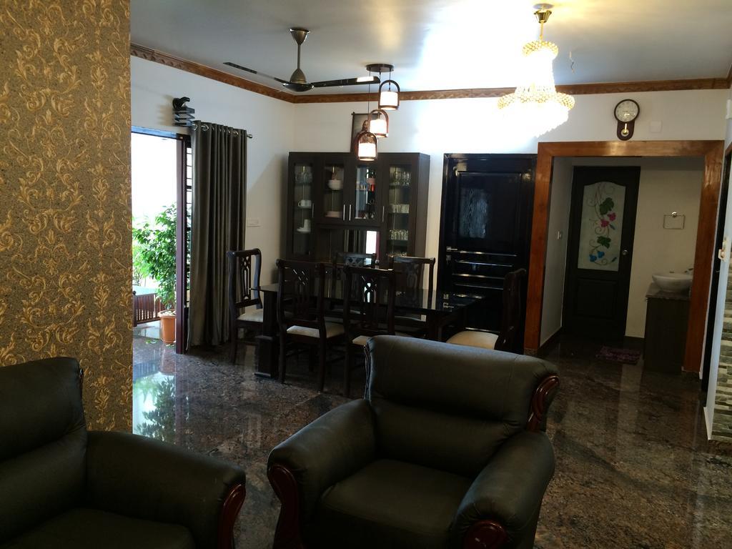 Beersheba Three Bed Room A/C Apartments Thiruvananthapuram Esterno foto