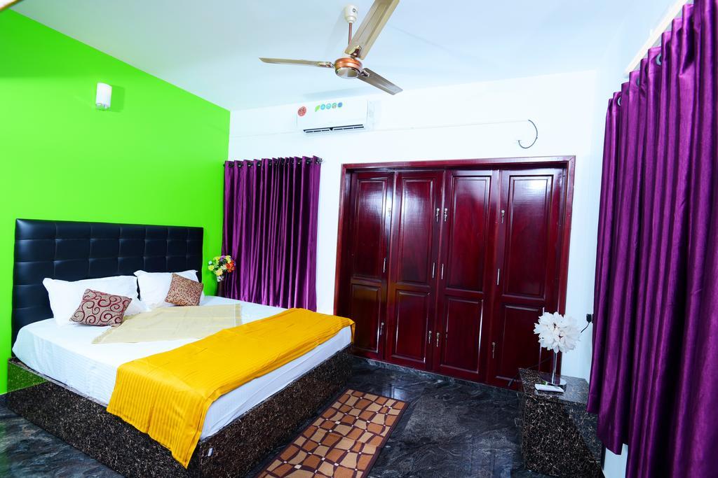 Beersheba Three Bed Room A/C Apartments Thiruvananthapuram Esterno foto