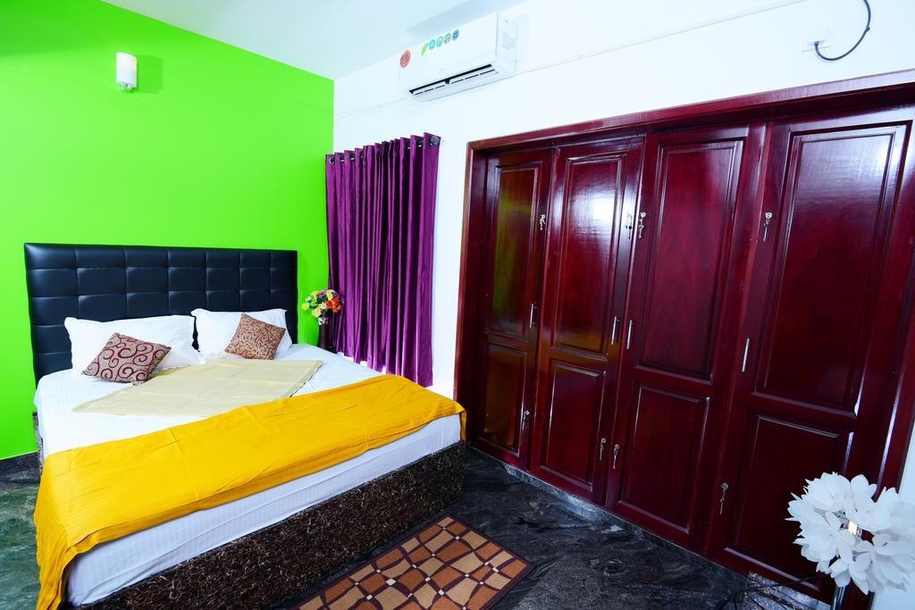 Beersheba Three Bed Room A/C Apartments Thiruvananthapuram Esterno foto