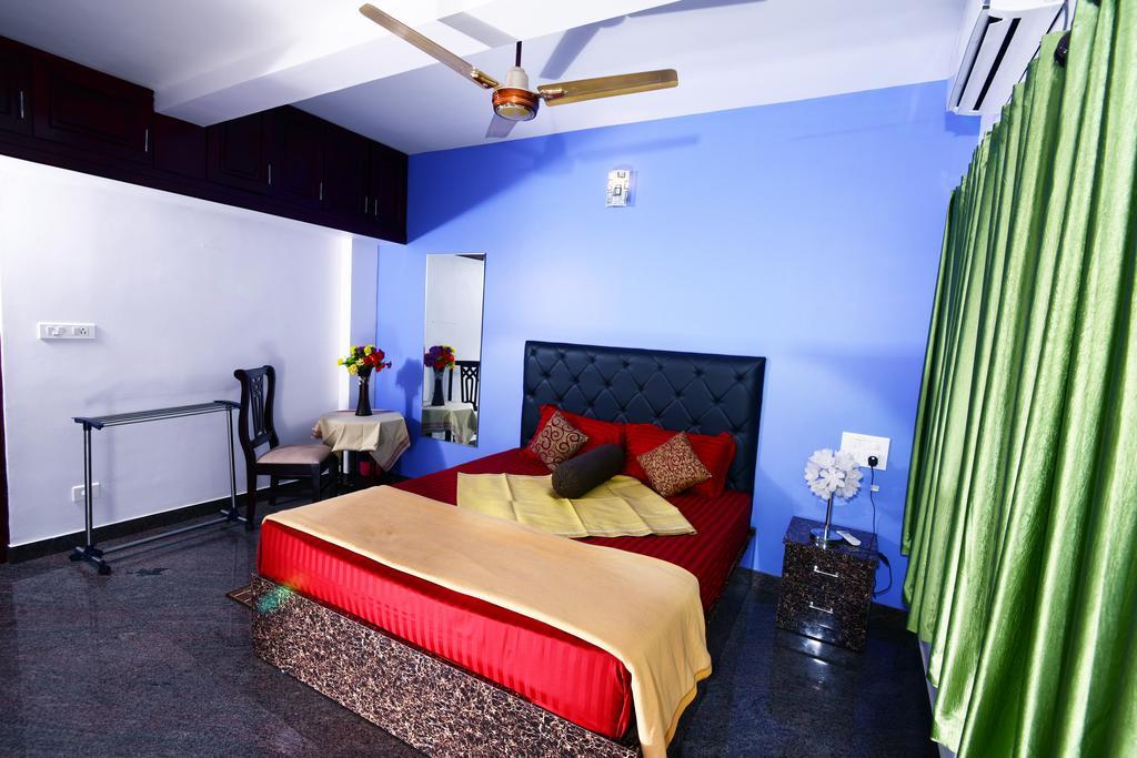 Beersheba Three Bed Room A/C Apartments Thiruvananthapuram Esterno foto
