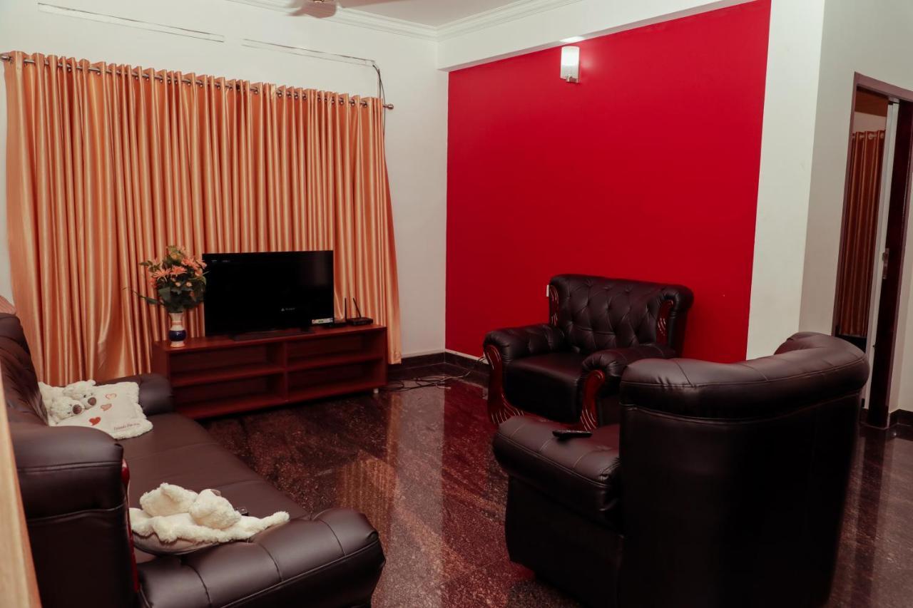 Beersheba Three Bed Room A/C Apartments Thiruvananthapuram Esterno foto