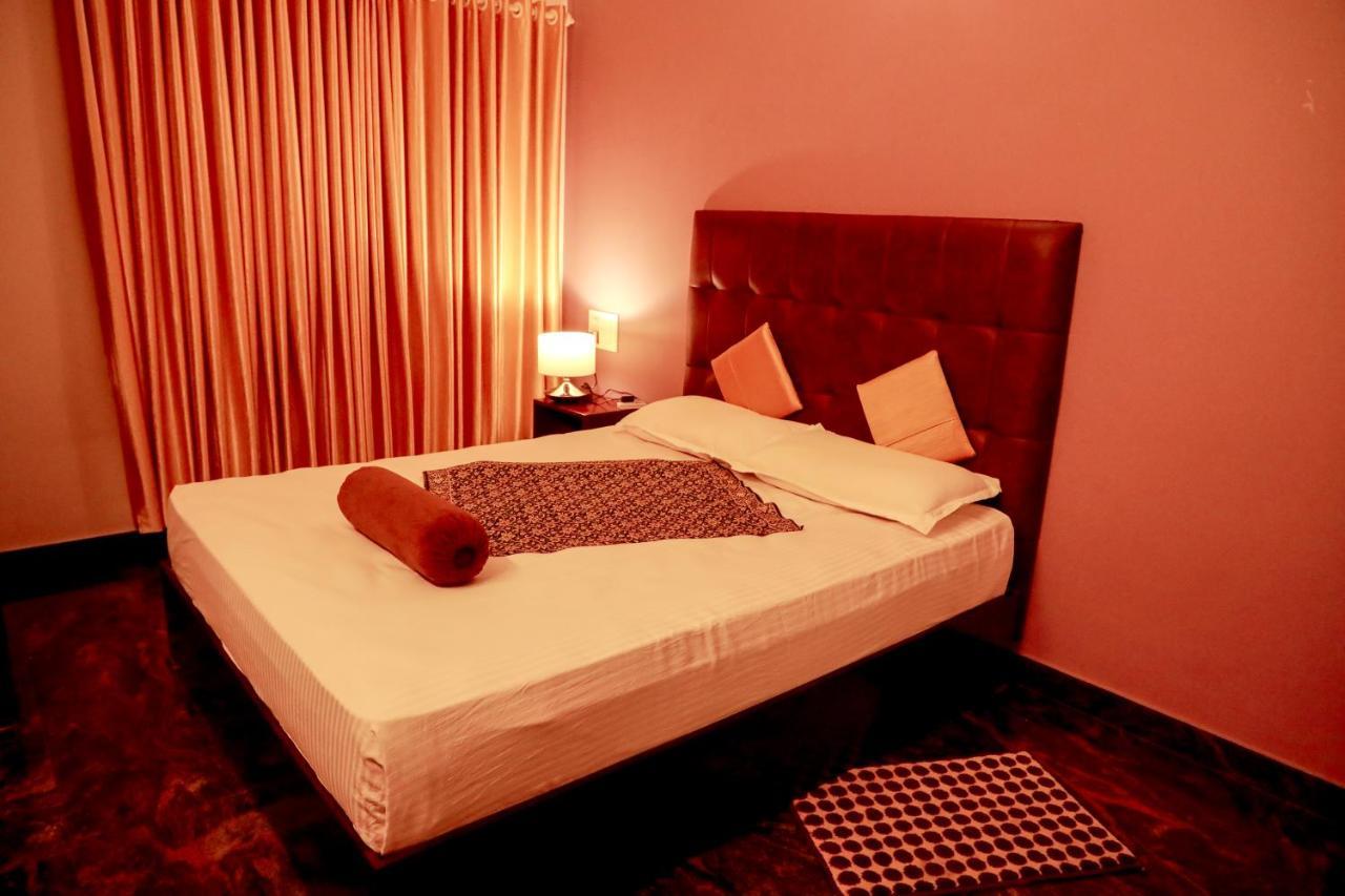 Beersheba Three Bed Room A/C Apartments Thiruvananthapuram Esterno foto