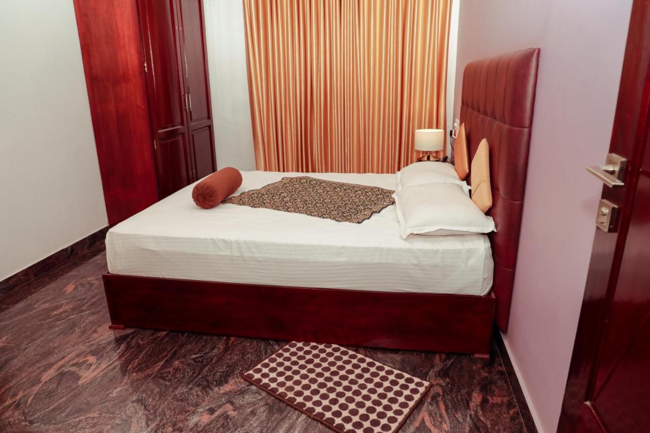 Beersheba Three Bed Room A/C Apartments Thiruvananthapuram Esterno foto