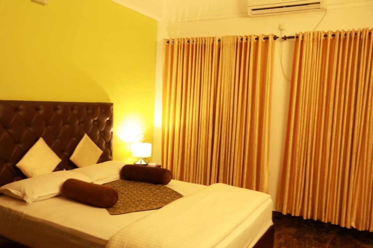 Beersheba Three Bed Room A/C Apartments Thiruvananthapuram Esterno foto