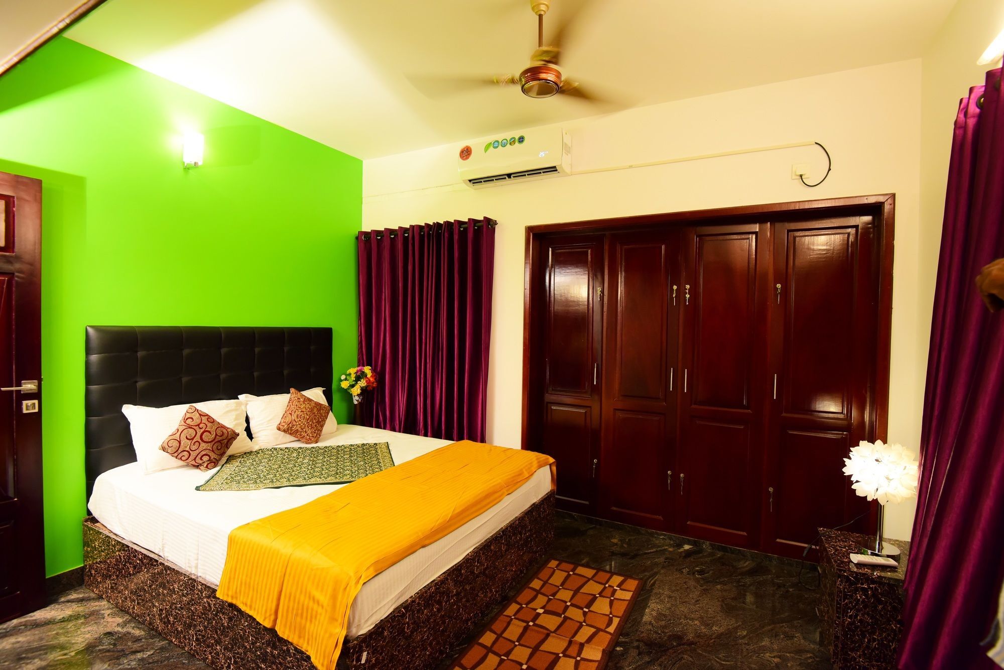 Beersheba Three Bed Room A/C Apartments Thiruvananthapuram Esterno foto